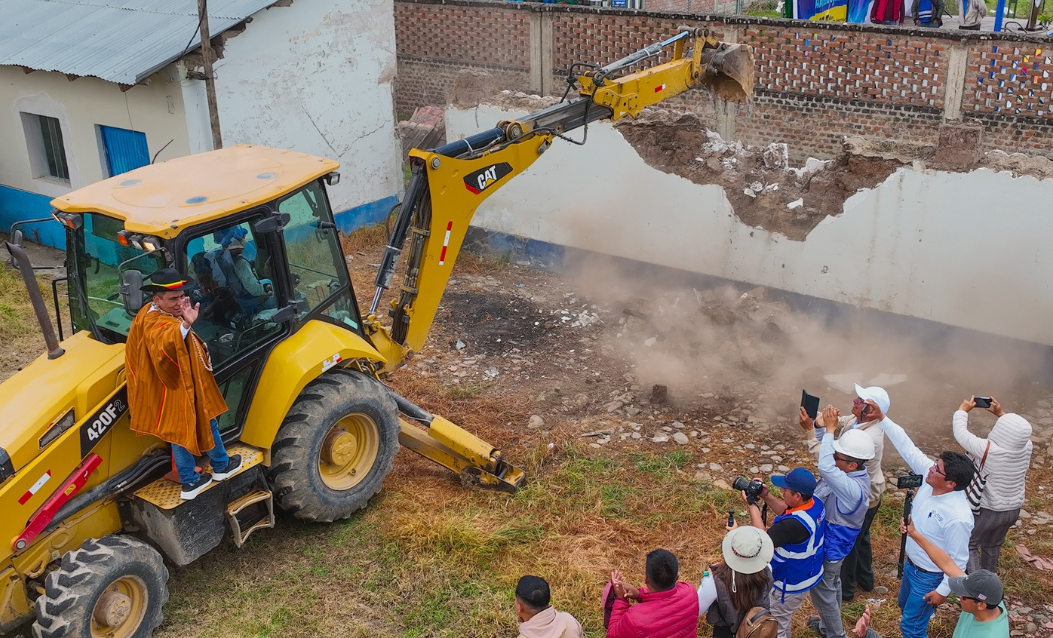 GOBERNADOR PERCY GODOY DA INICIO A LA CONSTRUCCIÓN DEL HOSPITAL ESTRATÉGICO DE TALAVERA CON MÁS DE S/ 48 MILLONES DE INVERSIÓN